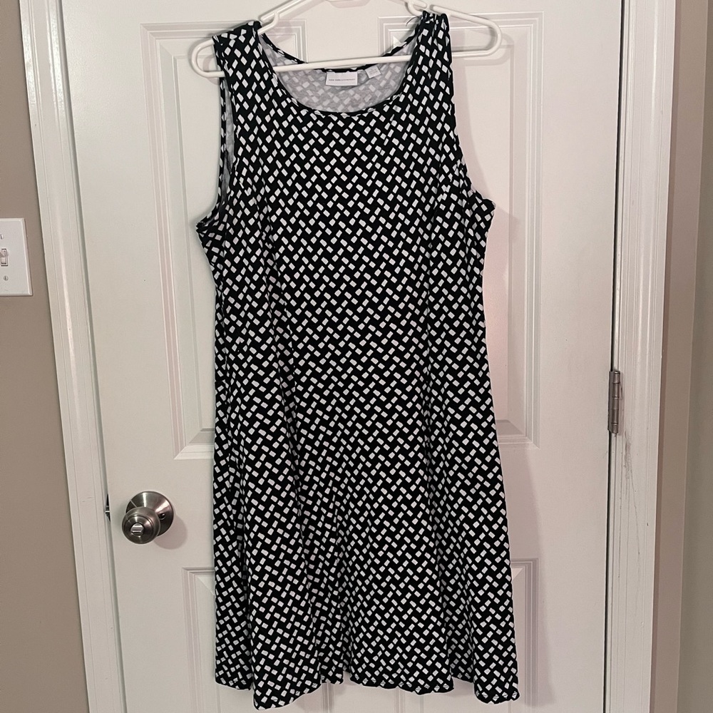 New York and Company geometric print dress